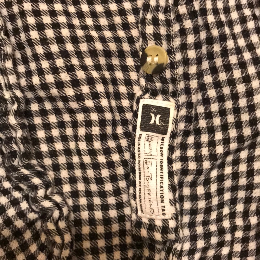 Hurley Checkered Cotton Shirt Sz. Small in VEUC! - Picture 3 of 5